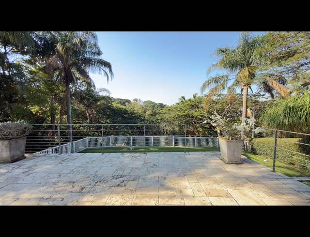 5 BEDROOM FREESTANDING FOR SALE IN GLENWOOD